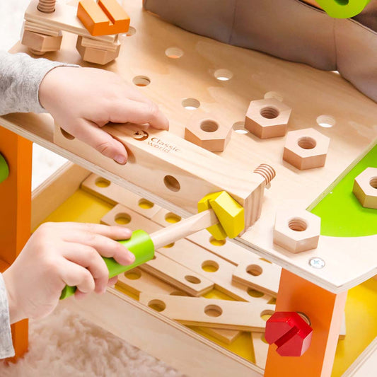 Classic World - Pretend & Play - Tool Bench - 37pcs