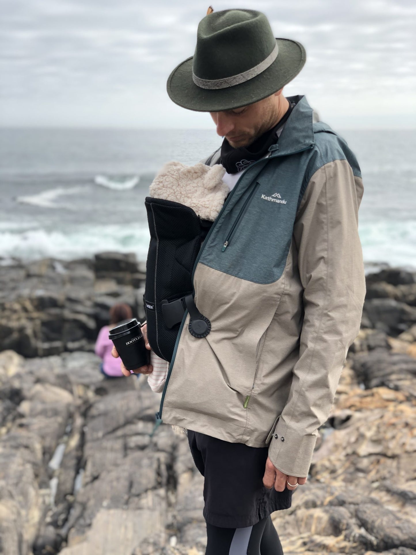 Stella Clip - Swartland Fields - Black with Black stitching - Motherhood