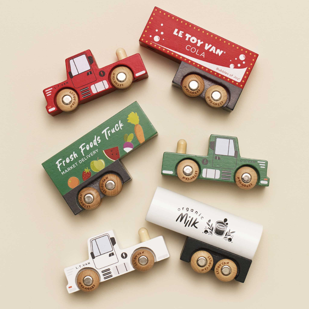 Le Toy Van - Wooden Trailer Toy Truck Set