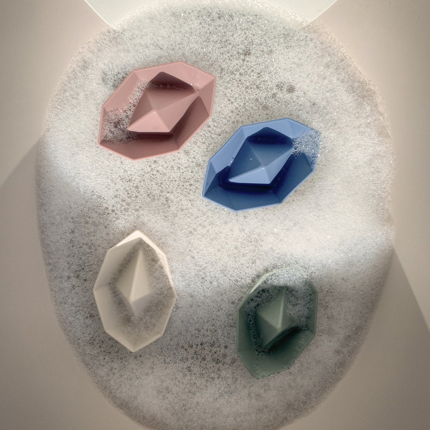 Shnuggle Stack 'n' Sail Silicone Boats - Motherhood