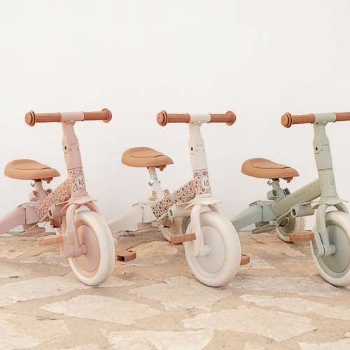 Little Dutch Tricycle With Push Bar