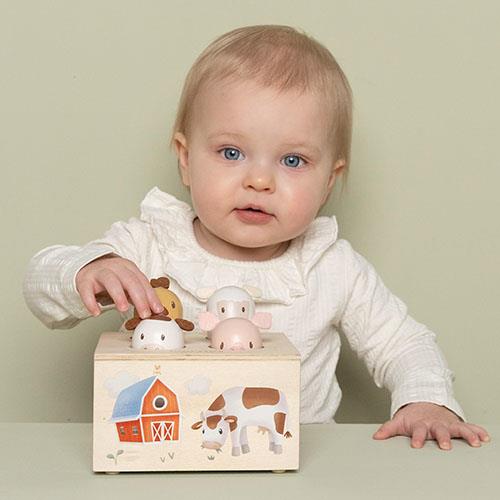 Little Dutch Pop Up Little Farm