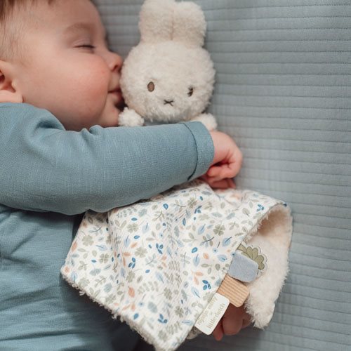 Little Dutch Miffy Cuddle Cloth Lucky Leaves