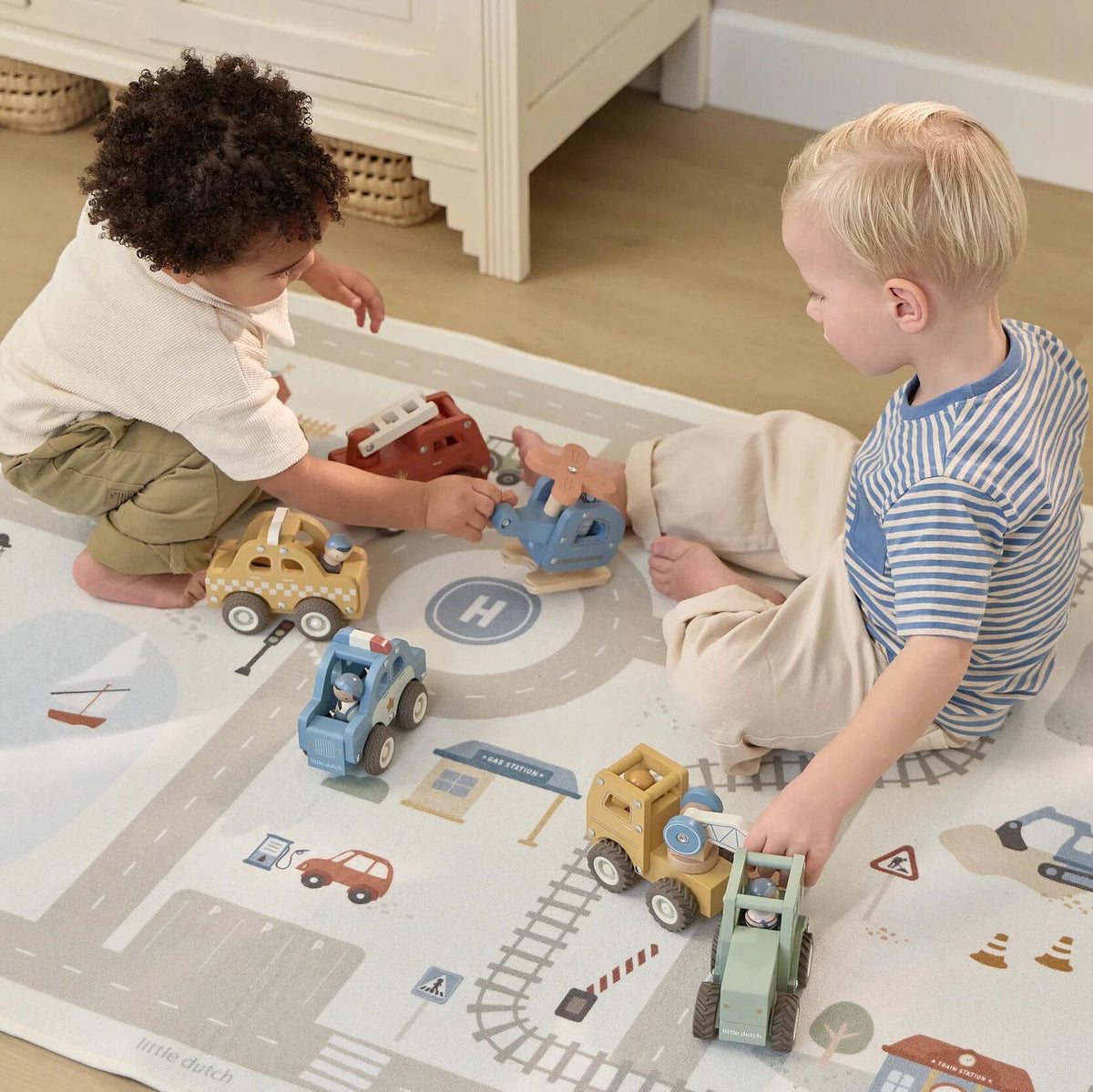 Little Dutch Playmat Cars