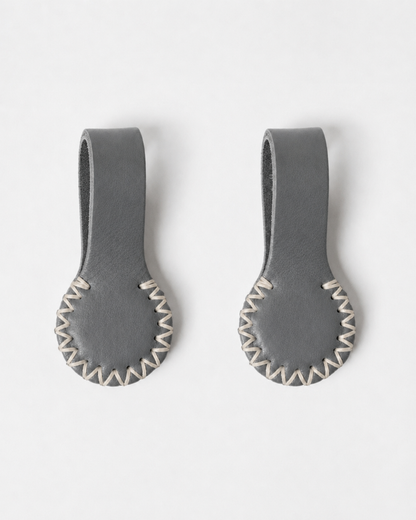 Stella Clip Table Mountain – Grey with cream stitching Leather Magnetic Clip