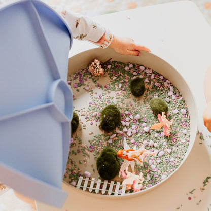 Jellystone Designs - Sensory Tray Play with Illustrated Silicone Lid