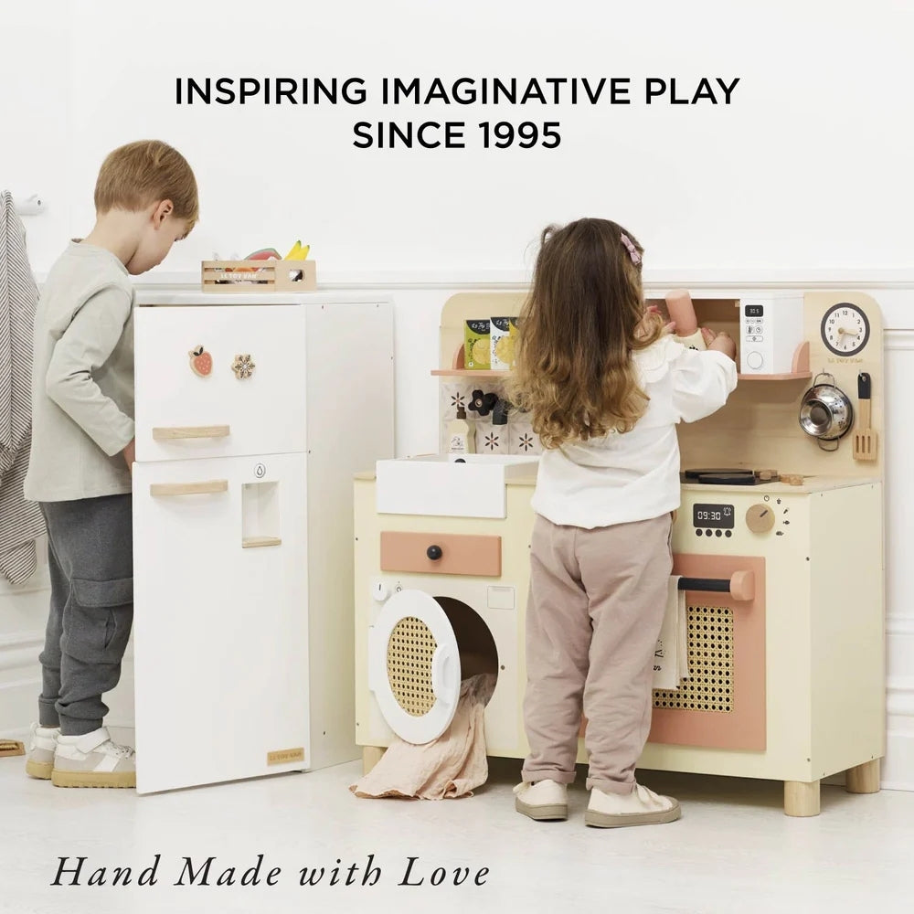 Le Toy Van - Family Size Rattan Wooden Play Kitchen