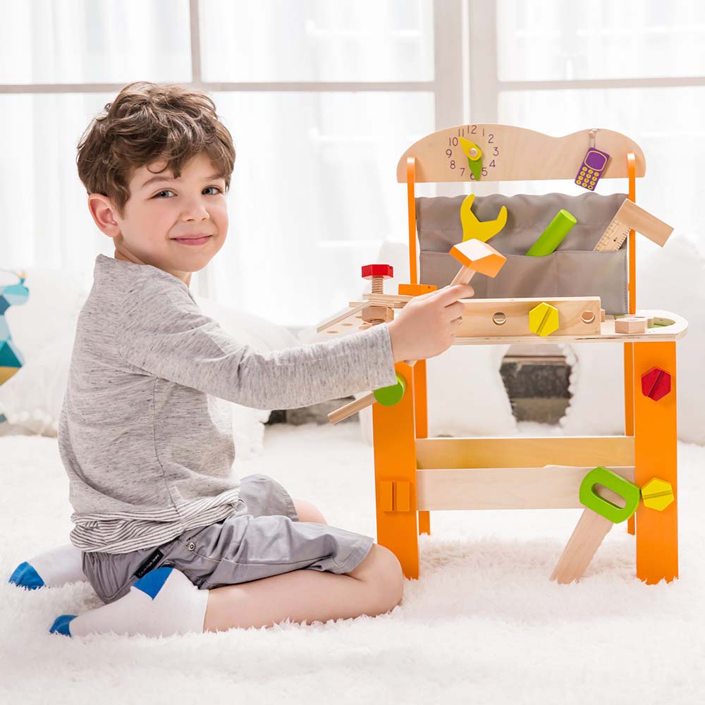 Classic World - Pretend & Play - Tool Bench - 37pcs