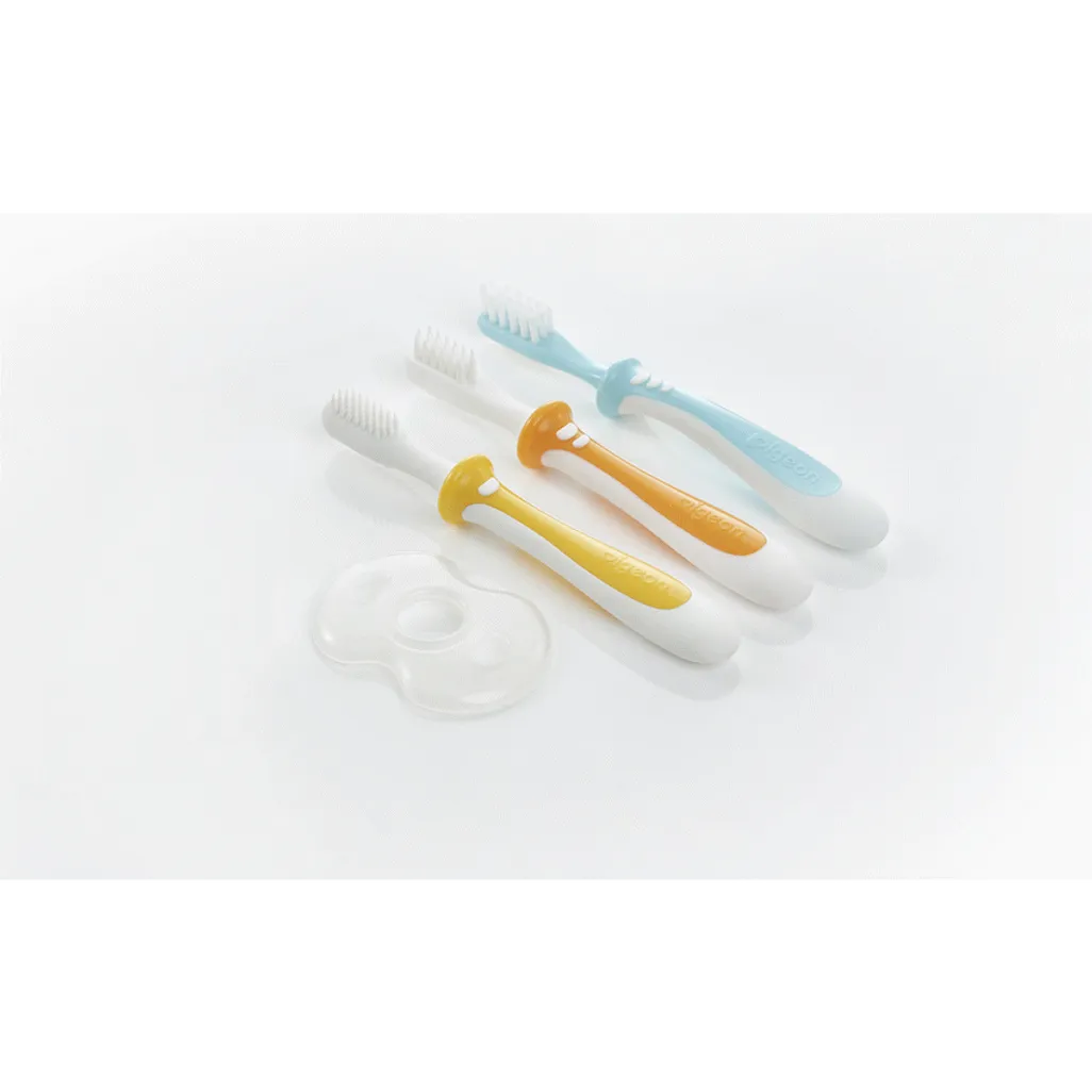 Pigeon - Trainer Toothbrush Set