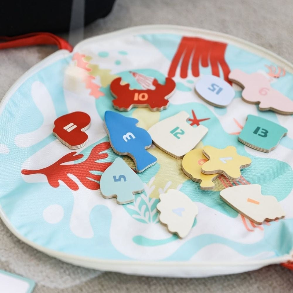 Classic World - Fishing Game - Travel-Size Set with Activity Cards - 34pcs