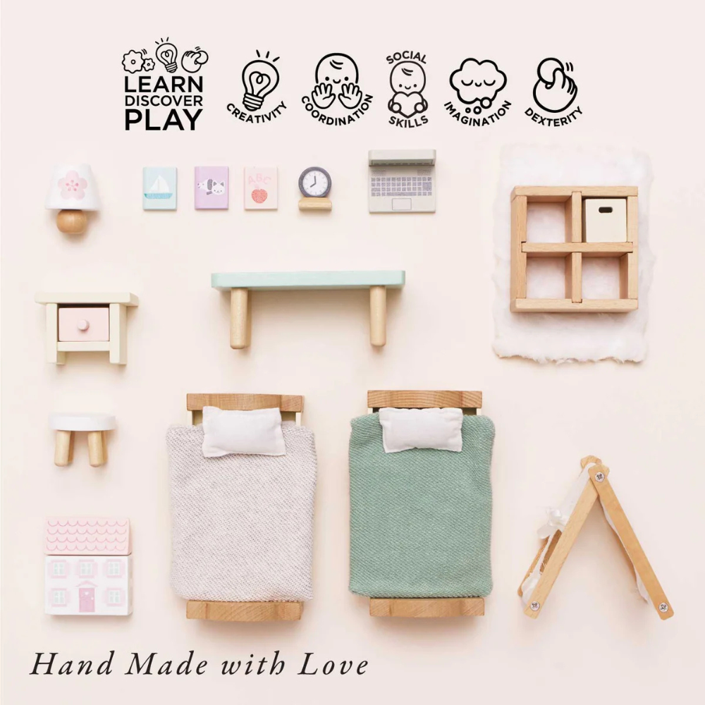 Le Toy Van - Pretend & Play - Dolls House Furniture: Child's Bedroom - 24pcs