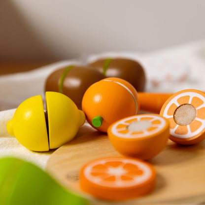 Classic World - Pretend & Play - Cutting Fruit - 9pcs