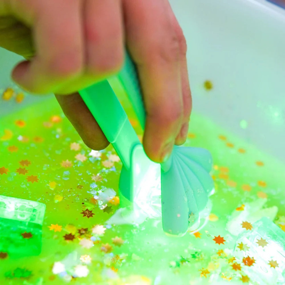 Glo Pals - Water Activated Light-Up Sensory Toys - Pippa