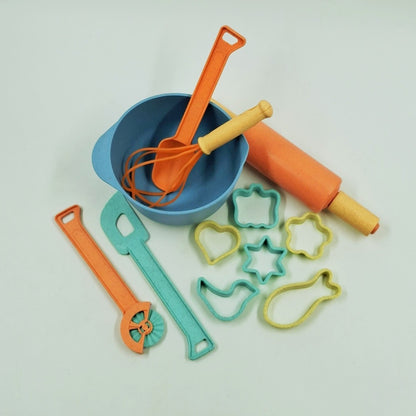 Mingli Toys - Pretend & Play - Baking Set - Eco-friendly - 12 Pieces