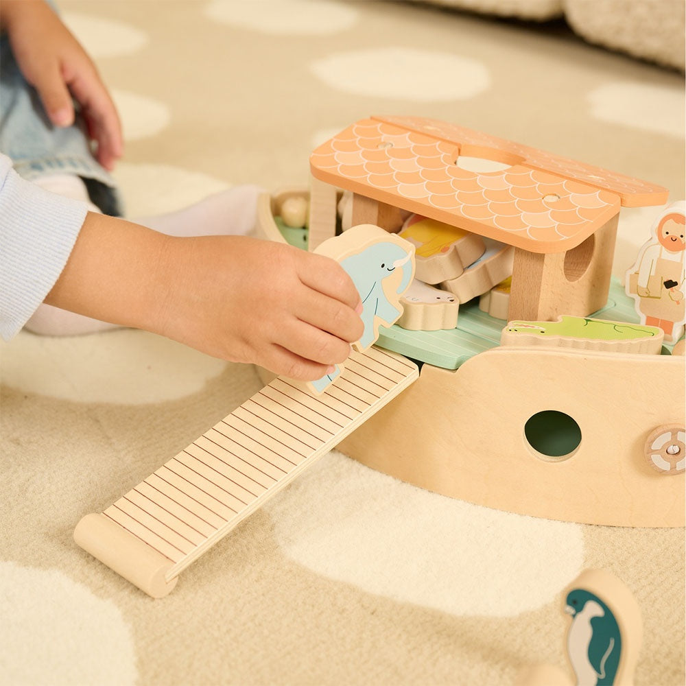 Classic World - Pretend & Play - Making Noah's Ark