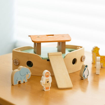 Classic World - Pretend & Play - Making Noah's Ark