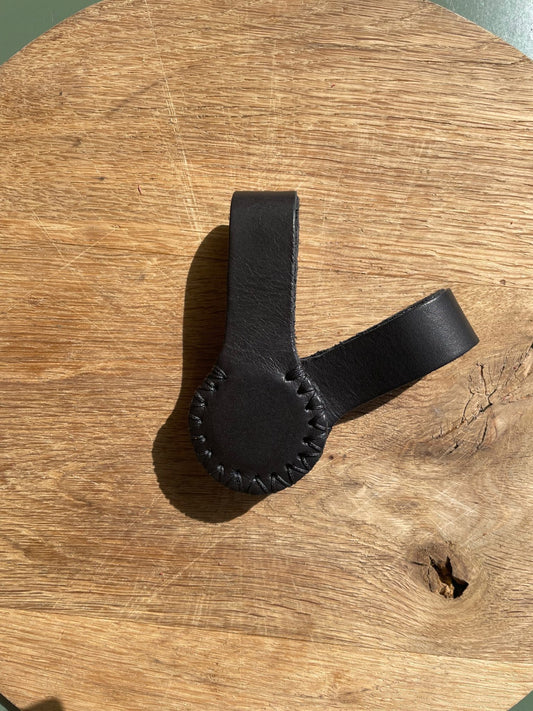 Stella Clip - Swartland Fields - Black with Black stitching - Motherhood
