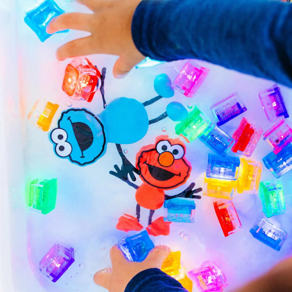 Glo Pals - Water Activated Light-Up Sensory Toys - Cookie Monster Sesame Street