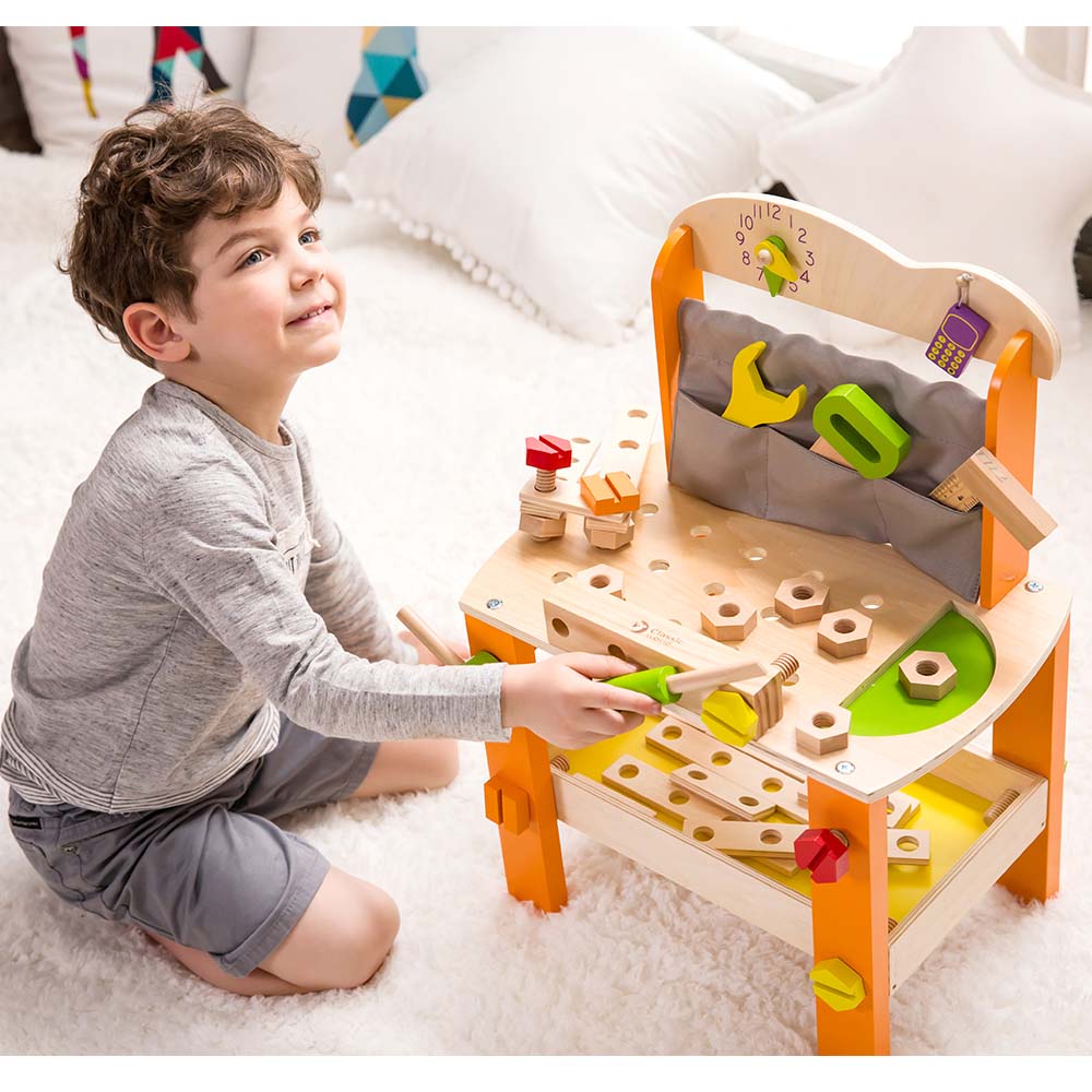 Classic World - Pretend & Play - Tool Bench - 37pcs