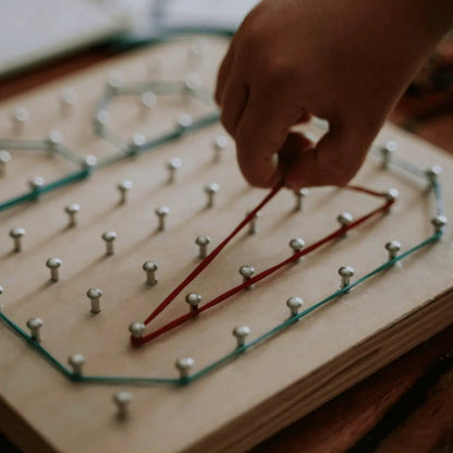 TookyToy - Creative Rubber Band: Fine Motor Geoboard Activity Set