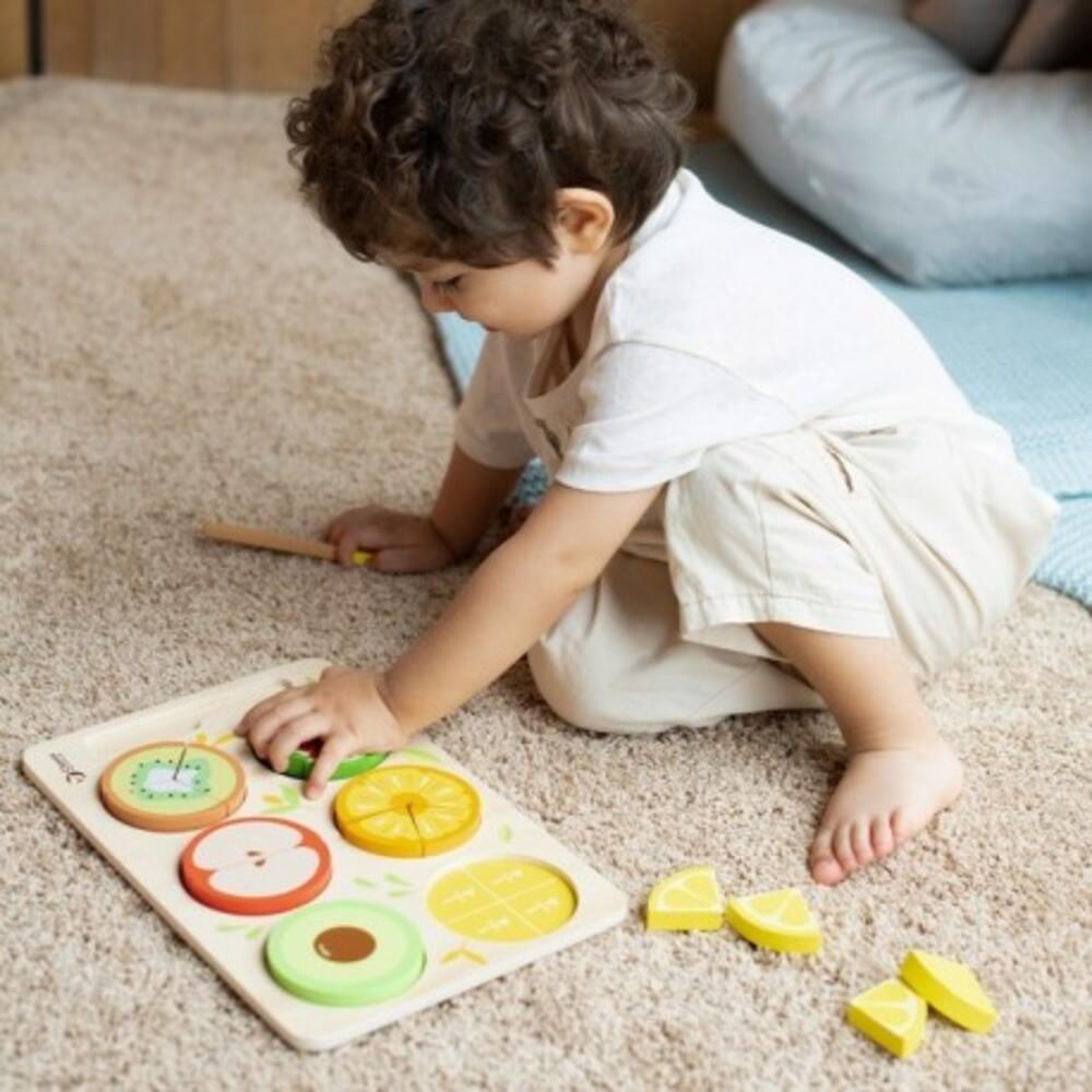 Classic World - Fruity Fractions - Cutting Fruit Puzzle - 23pcs