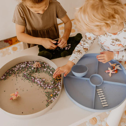 Jellystone Designs - Sensory Tray Play with Illustrated Silicone Lid
