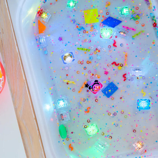 Glo Pals - Water Activated Light-Up Sensory Toys - Daniel Tiger (6 Pack)