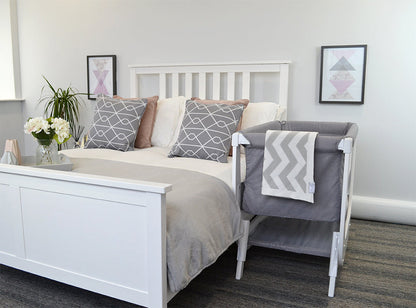 Shnuggle Luxury Knitted Blanket - Motherhood