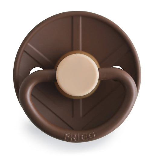 Frigg Little Viking - Latex Pacifier - Bjorn (Cocoa)
