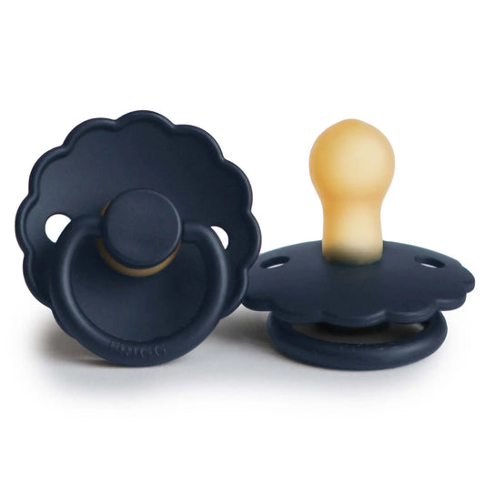 FRIGG Daisy - Round Latex Pacifier - Dark Navy Frigg