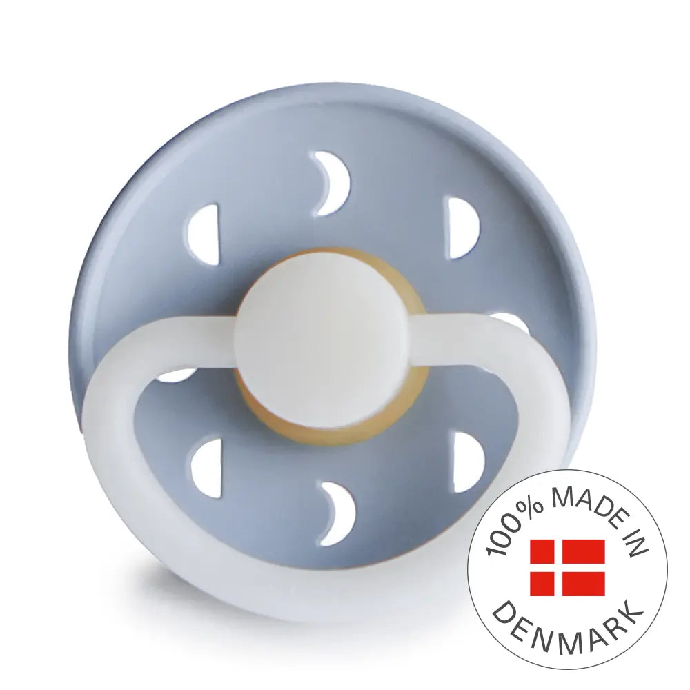 FRIGG Moon Night - Round Latex Pacifier - Powder Blue Frigg