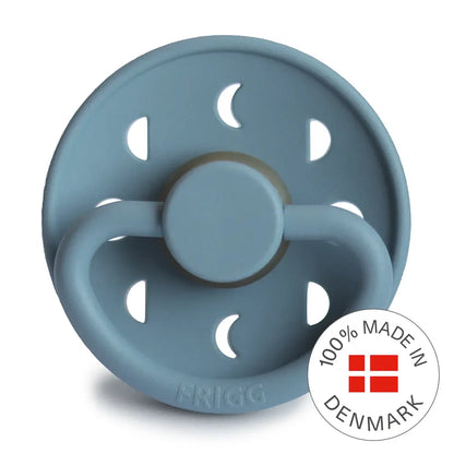 FRIGG Moon - Round Latex Pacifier - Stone Blue Frigg