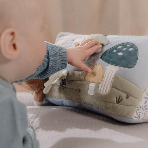 Little Dutch Activity Triangle - Motherhood
