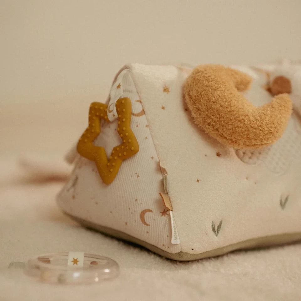 Little Dutch Activity Triangle - Motherhood