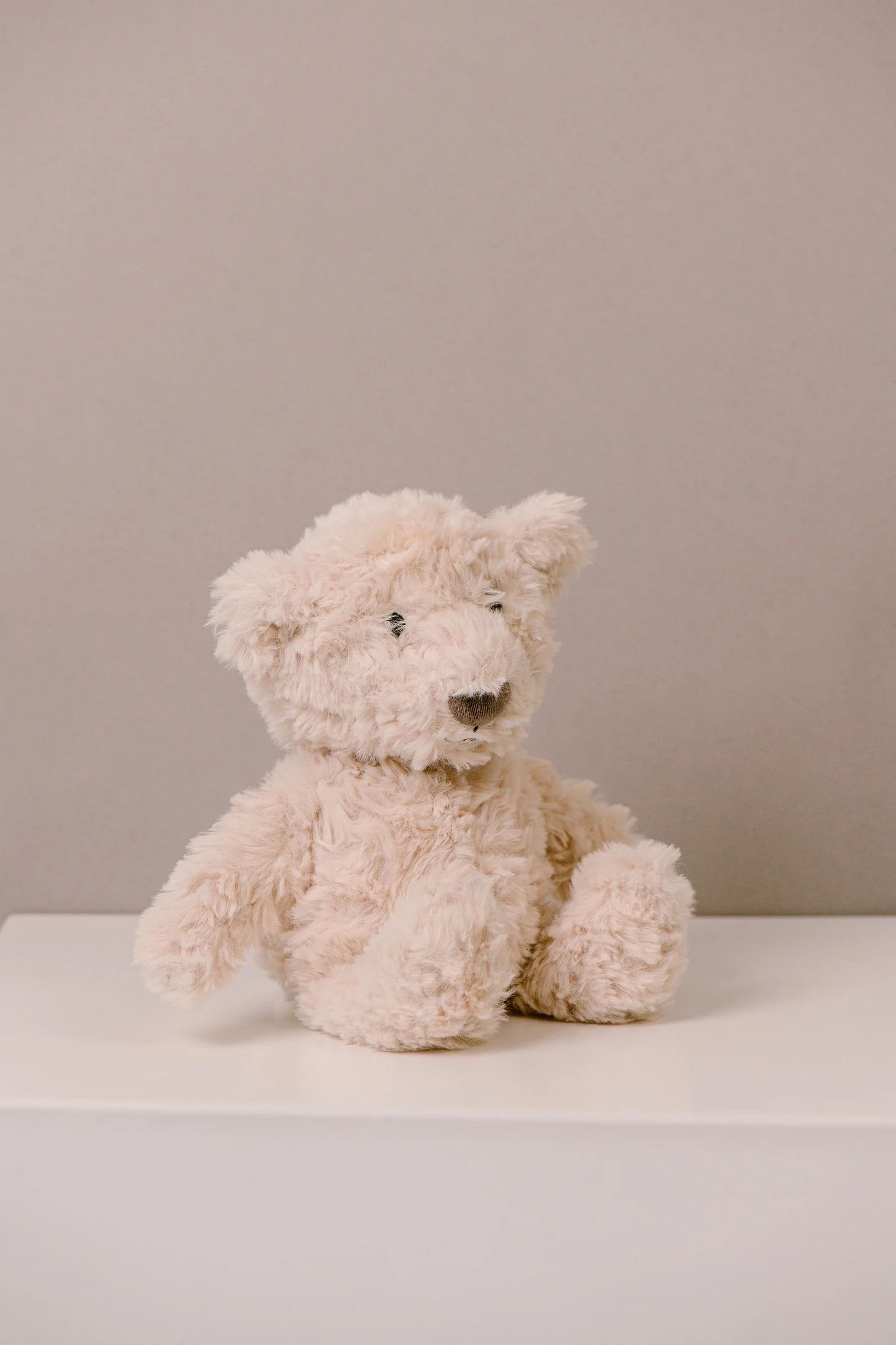 Lou Rechargeable Heartbeat Comforter (Beige)