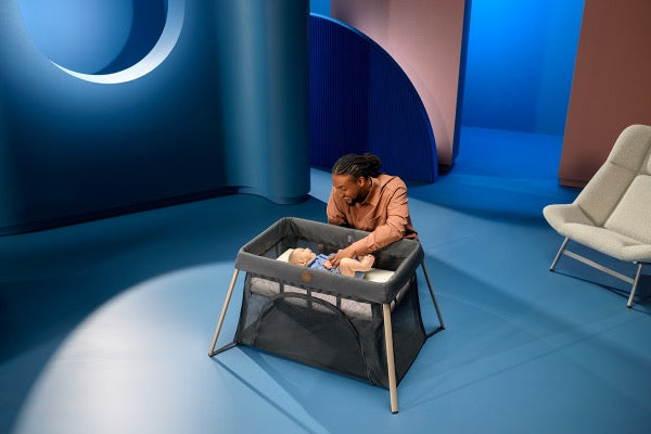 Maxi-Cosi Calao Light Travel Cot – Lightweight 2-Level Travel Cot