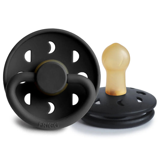 FRIGG Moon - Round Latex Pacifier - Jet Black Frigg