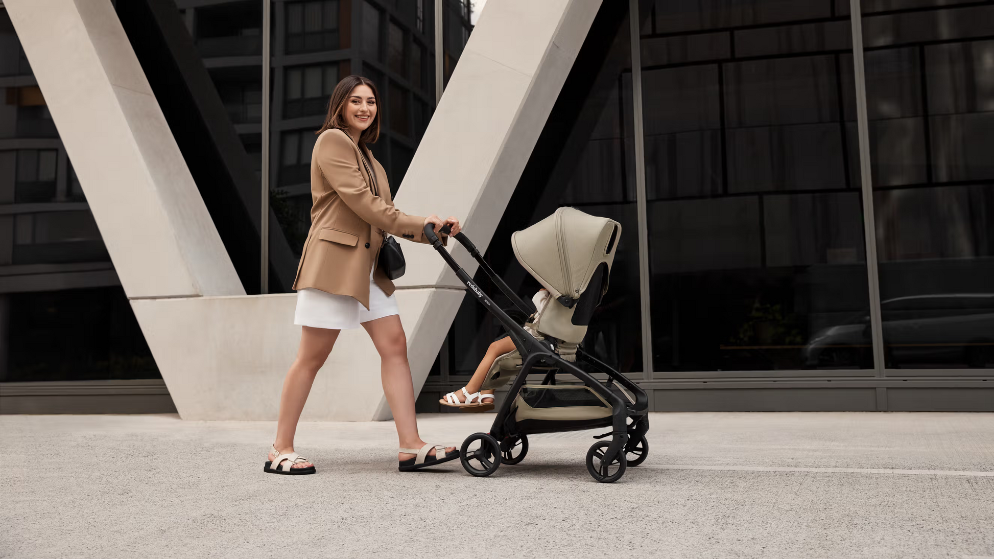 Redsbaby AERON | Compact Urban Pram & Stroller - Motherhood Close-up of Redsbaby AERON South Africa handlebar and chassis design