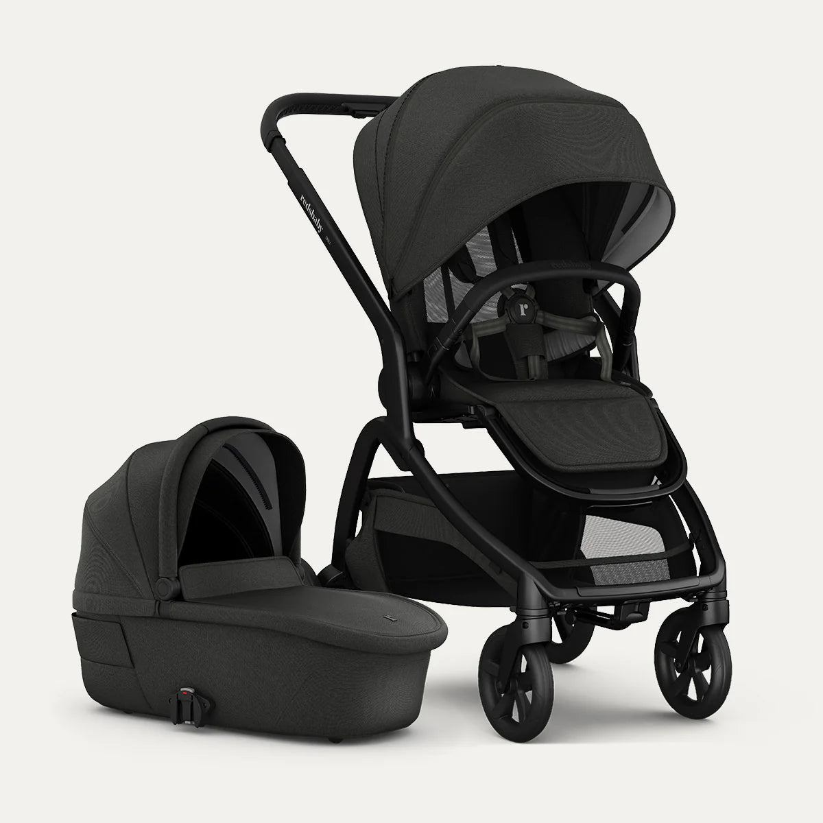 Redsbaby ONIX Bassinet | Full-Size Pram & Stroller - Motherhood Redsbaby ONIX⁺ Bassinet South Africa chassis and bassinet design close-up