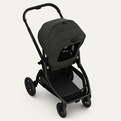Redsbaby ONIX Bassinet | Full-Size Pram & Stroller - Motherhood Redsbaby ONIX⁺ Bassinet South Africa chassis and bassinet design close-up