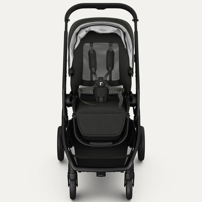 Redsbaby ONIX Bassinet | Full-Size Pram & Stroller - Motherhood Redsbaby ONIX⁺ Bassinet South Africa chassis and bassinet design close-up