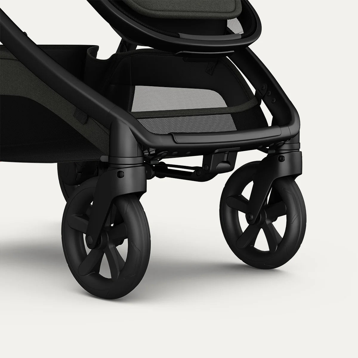 Redsbaby ONIX Bassinet | Full-Size Pram & Stroller - Motherhood Redsbaby ONIX⁺ Bassinet South Africa chassis and bassinet design close-up
