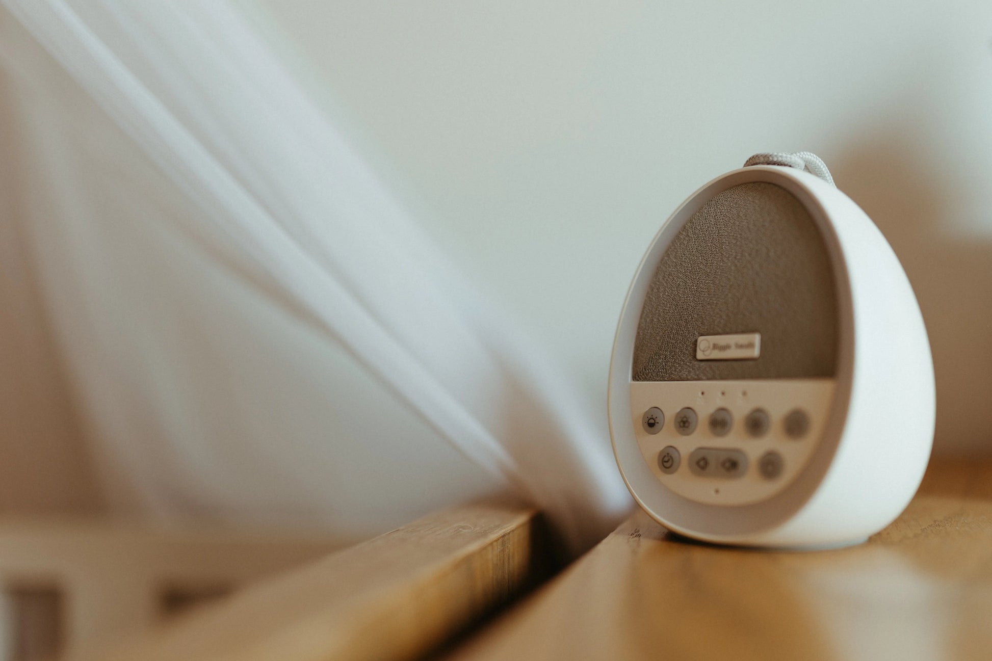 Biggie Smalls White Noise & Night Light Machine - Motherhood