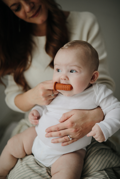 Mushie Finger Toothbrush 2P
