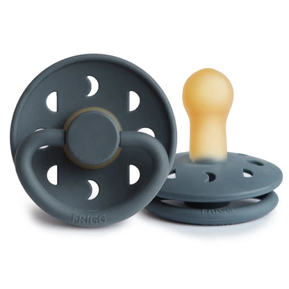 FRIGG Moon - Round Latex Pacifier - Slate Frigg
