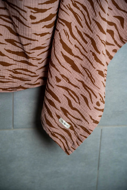 Takara Moon Breastfeeding Cover - Motherhood