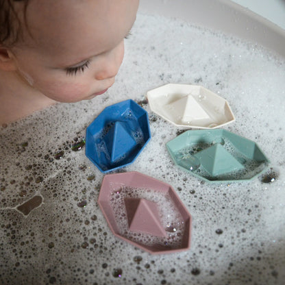 Shnuggle Stack 'n' Sail Silicone Boats Shnuggle