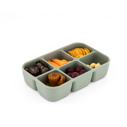 Maccie cube + cruz snackle box + freezer tray