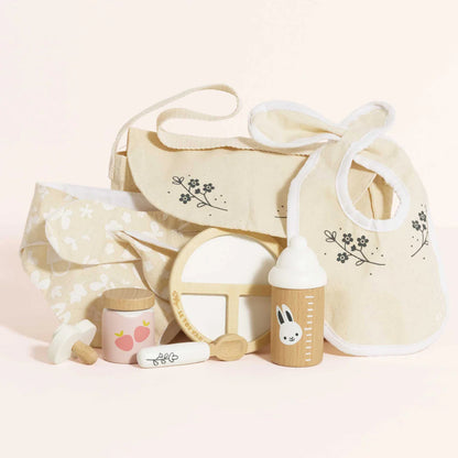Le Toy Van - Dolls Nursing Kit and Bag - 8pcs