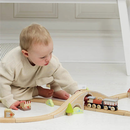 Le Toy Van - Figure of 8 Train Set